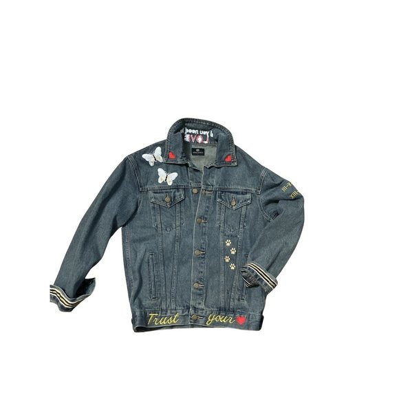 Jean Jacket Womens Small Blue Denim Medium Wash Button Front Custom Patches - Picture 9 of 10